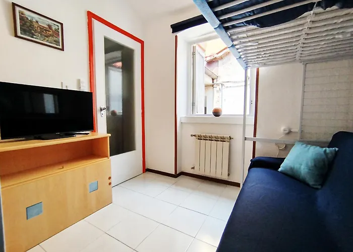 Appartamento Storico In Viale